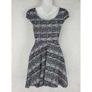 Aeropostale Womens Fit Flare Dress Size XS Black White Aztec Print Flirty Flowy